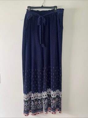 LuLaRoeNavy Bohemian Border Print Dianne Pants